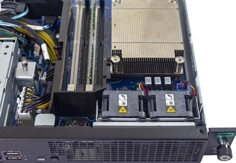 سرور HPE ProLiant DL20 G10